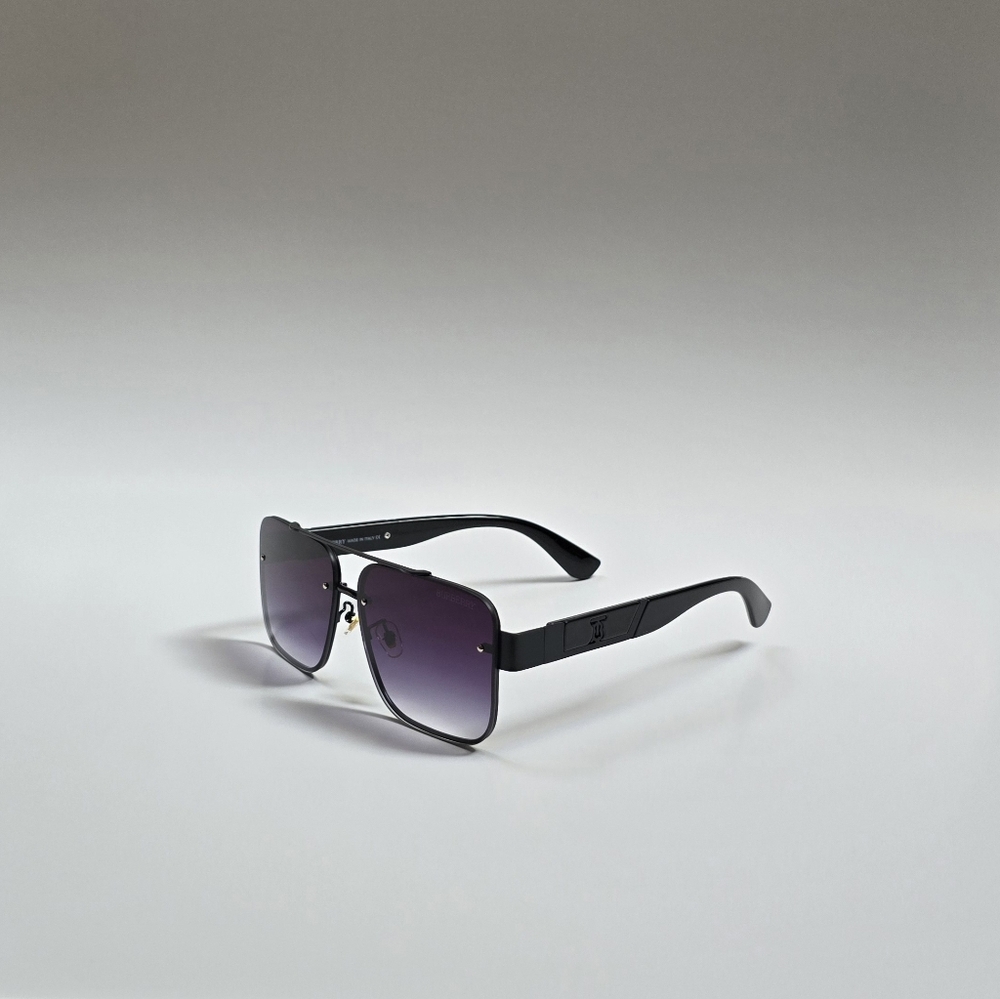 New BURBERRY Sunglasses - Picture 2 of 5